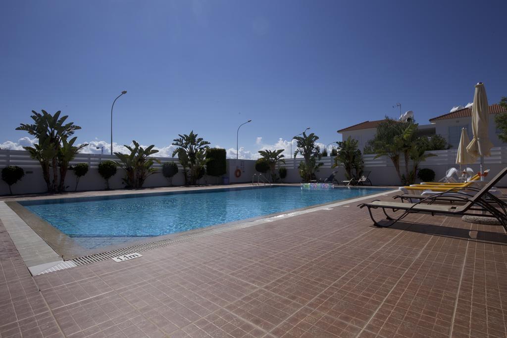 Villa Sunny Cyprus Paralimni Esterno foto